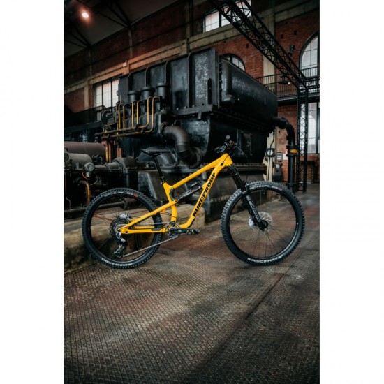 Велосипед NUKEPROOF Mega 297/290 Alloy Pro MEA01Bs - NUKEPROOF Mega 297 - на супер цена 4,499.00€ (8799.28лв) Велосипед NUKEPROOF Mega 297/290 Alloy Pro MEA01Bs - NUKEPROOF Mega 297 - на супер цена 4,499.00€ (8799.28лв)