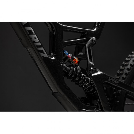 Рамка SANTA CRUZ V10 8 CC MX MD Frame Set Gloss Black Sparkle - 68-25296-3-878-5499 - на супер цена 4,299.60€ (8409.29лв)