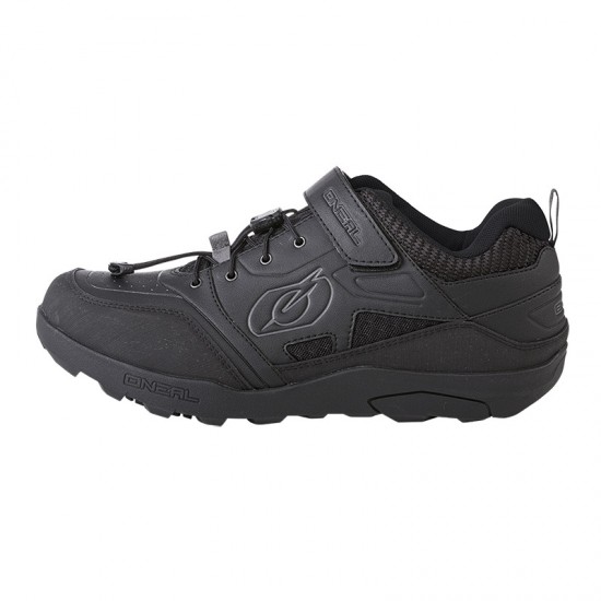Обувки O'NEAL TRAVERSE FLAT BLACK - TRAVERSE FLAT BLACK - на супер цена 111.97€ (218.99лв) Обувки O'NEAL TRAVERSE FLAT BLACK - TRAVERSE FLAT BLACK - на супер цена 111.97€ (218.99лв)