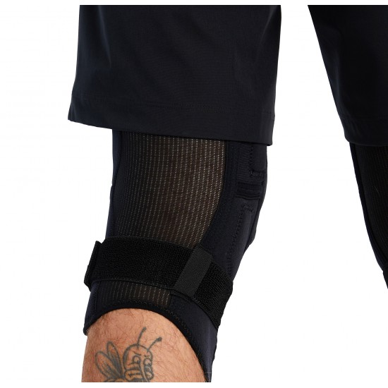 Наколенки Race Face Ambush Knee Stealt - Flex Knee - на супер цена 179.00лв Наколенки Race Face Ambush Knee Stealt - Flex Knee - на супер цена 179.00лв